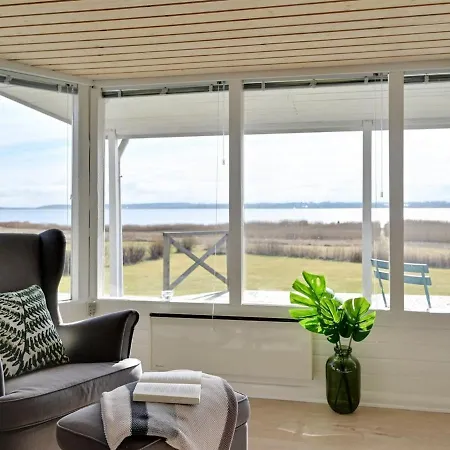 Caren - 125m To The Inlet In Sealand By Interhome